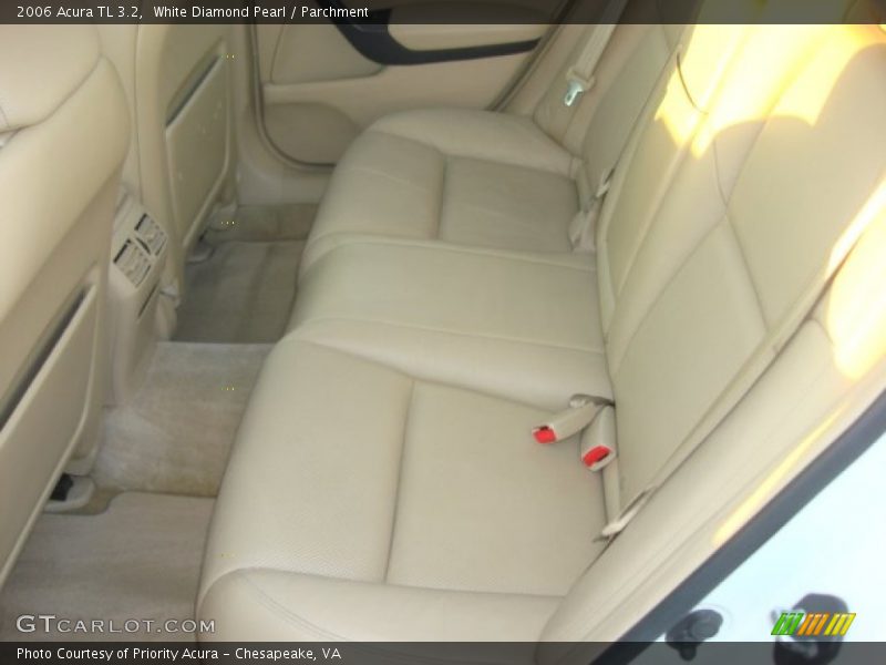White Diamond Pearl / Parchment 2006 Acura TL 3.2