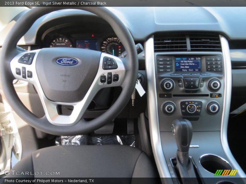 Ingot Silver Metallic / Charcoal Black 2013 Ford Edge SE