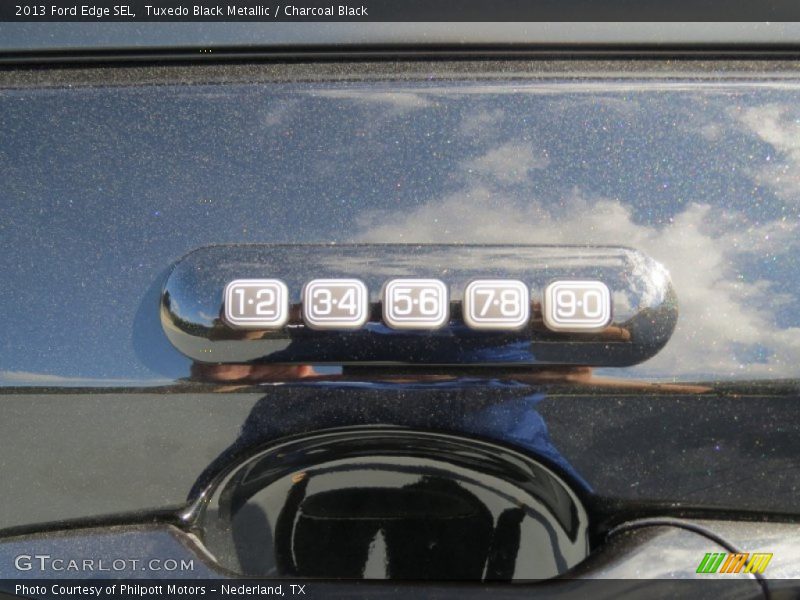 Tuxedo Black Metallic / Charcoal Black 2013 Ford Edge SEL