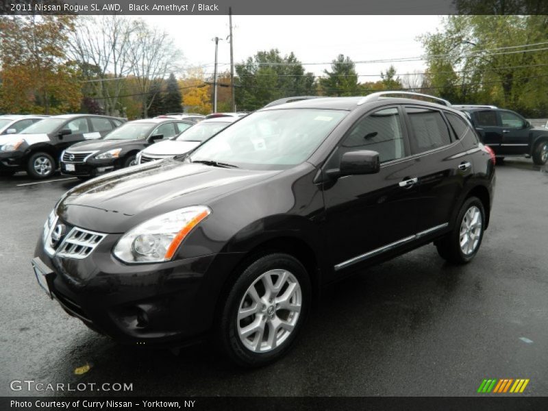 Front 3/4 View of 2011 Rogue SL AWD