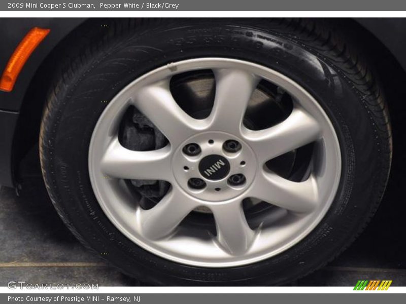 Pepper White / Black/Grey 2009 Mini Cooper S Clubman
