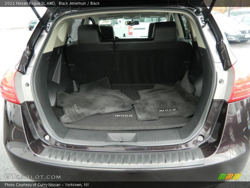  2011 Rogue SL AWD Trunk