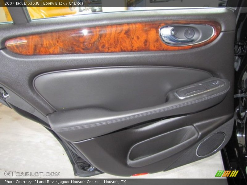 Ebony Black / Charcoal 2007 Jaguar XJ XJ8