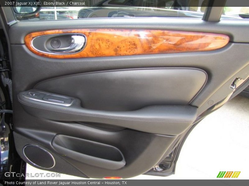 Ebony Black / Charcoal 2007 Jaguar XJ XJ8