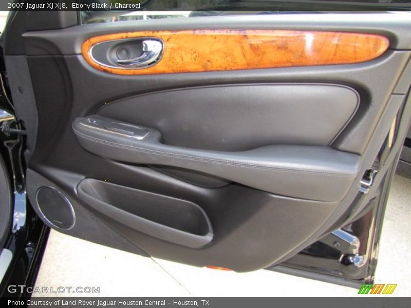 Ebony Black / Charcoal 2007 Jaguar XJ XJ8