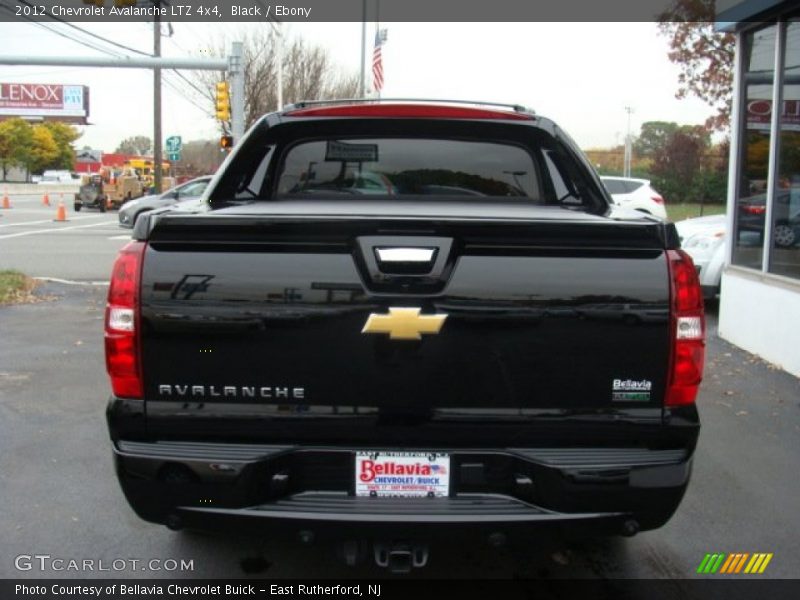 Black / Ebony 2012 Chevrolet Avalanche LTZ 4x4