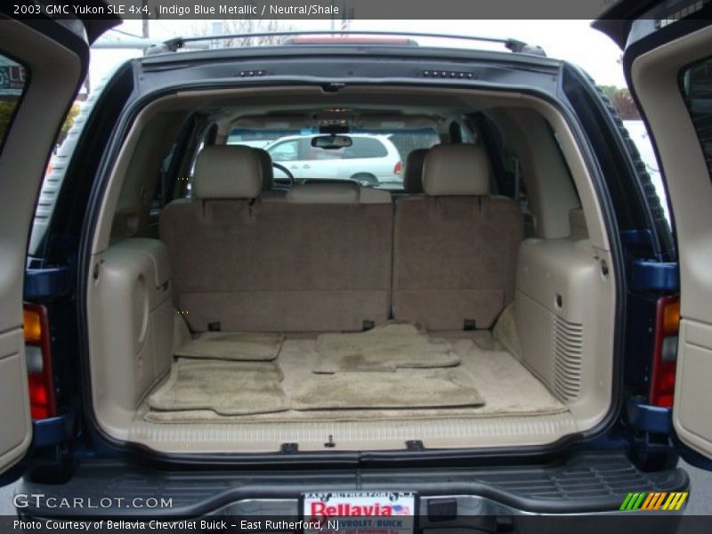 Indigo Blue Metallic / Neutral/Shale 2003 GMC Yukon SLE 4x4