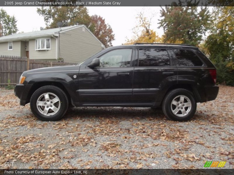 Black / Medium Slate Gray 2005 Jeep Grand Cherokee Laredo 4x4