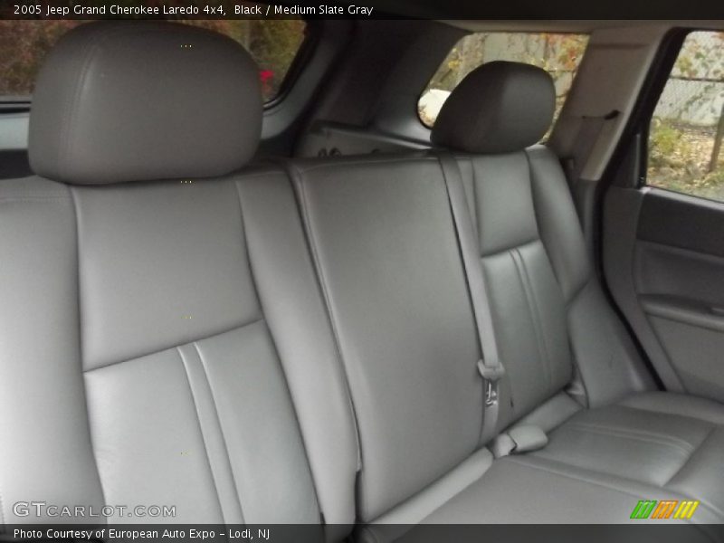 Black / Medium Slate Gray 2005 Jeep Grand Cherokee Laredo 4x4