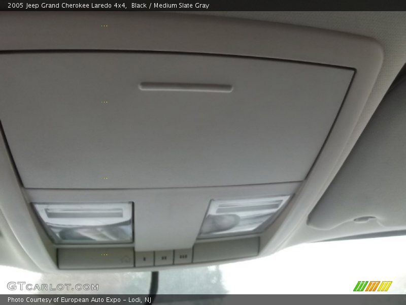 Black / Medium Slate Gray 2005 Jeep Grand Cherokee Laredo 4x4