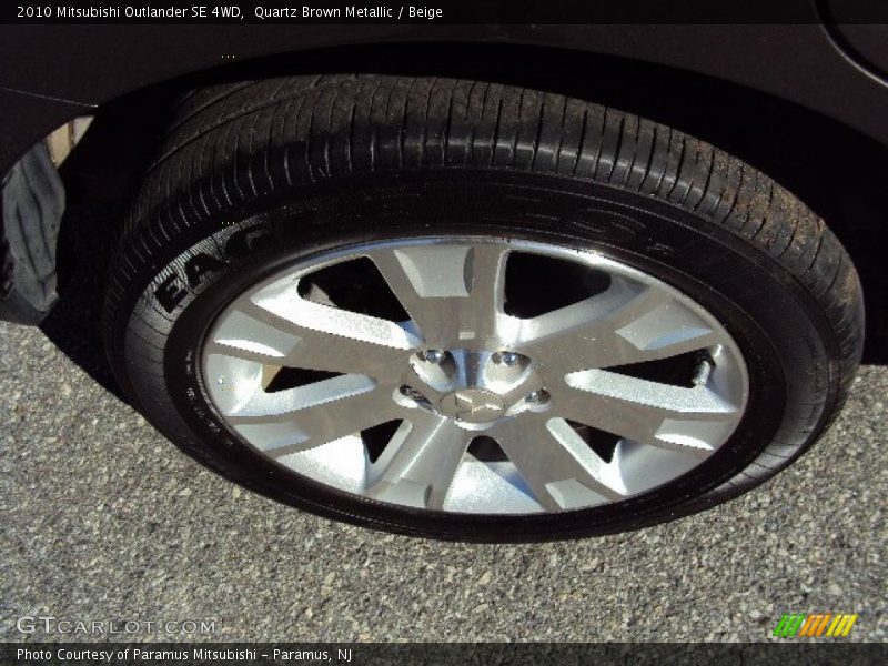 Quartz Brown Metallic / Beige 2010 Mitsubishi Outlander SE 4WD