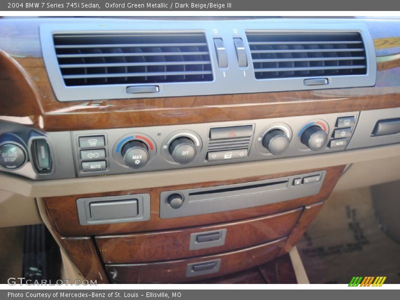 Controls of 2004 7 Series 745i Sedan