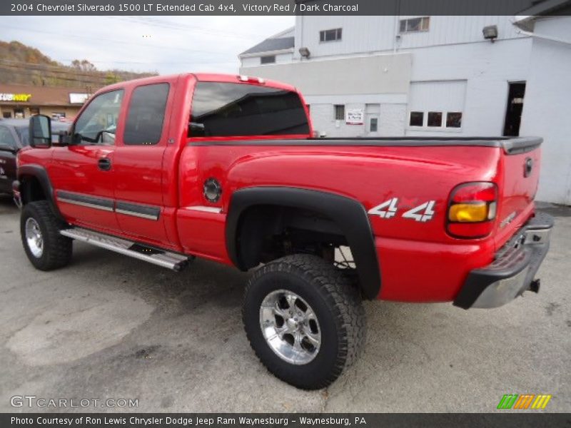 Victory Red / Dark Charcoal 2004 Chevrolet Silverado 1500 LT Extended Cab 4x4