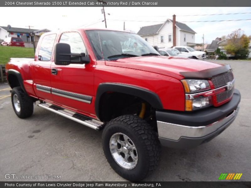Victory Red / Dark Charcoal 2004 Chevrolet Silverado 1500 LT Extended Cab 4x4