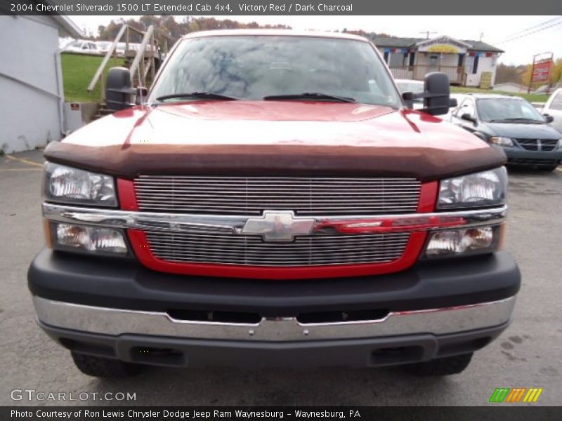 Victory Red / Dark Charcoal 2004 Chevrolet Silverado 1500 LT Extended Cab 4x4