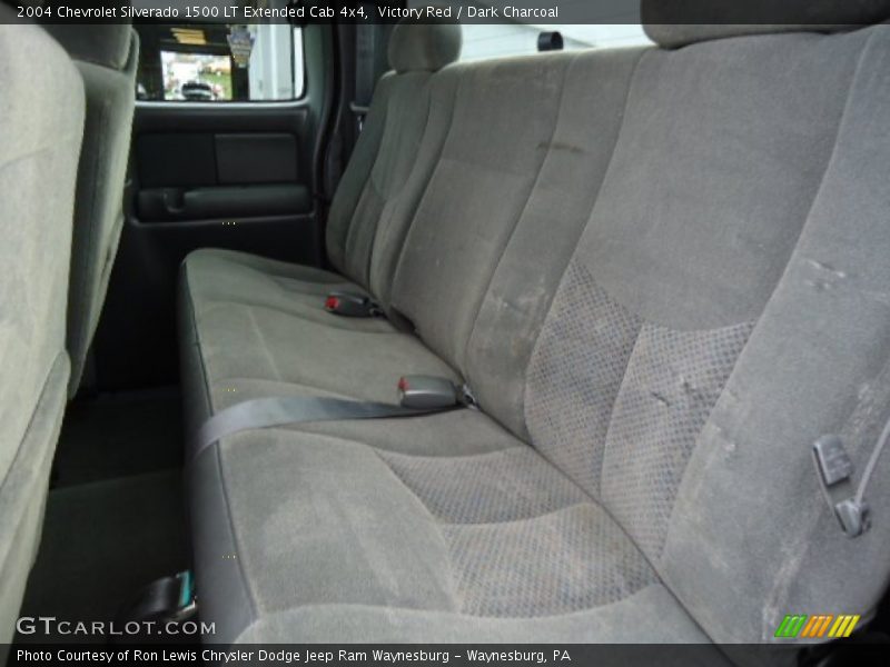 Victory Red / Dark Charcoal 2004 Chevrolet Silverado 1500 LT Extended Cab 4x4