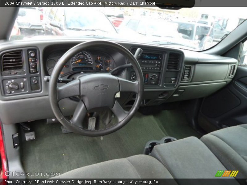 Victory Red / Dark Charcoal 2004 Chevrolet Silverado 1500 LT Extended Cab 4x4