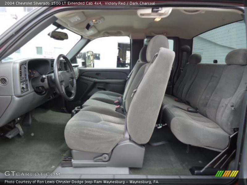 Victory Red / Dark Charcoal 2004 Chevrolet Silverado 1500 LT Extended Cab 4x4