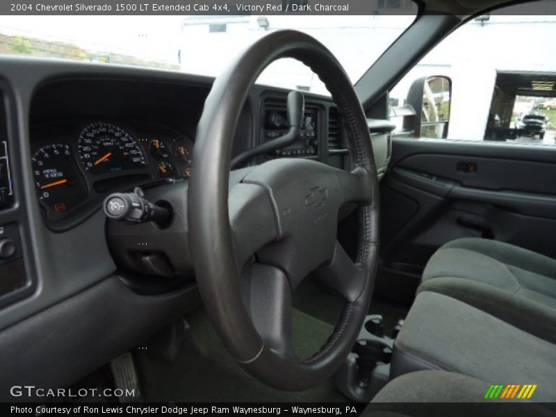 Victory Red / Dark Charcoal 2004 Chevrolet Silverado 1500 LT Extended Cab 4x4