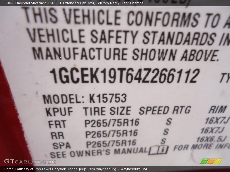 Victory Red / Dark Charcoal 2004 Chevrolet Silverado 1500 LT Extended Cab 4x4