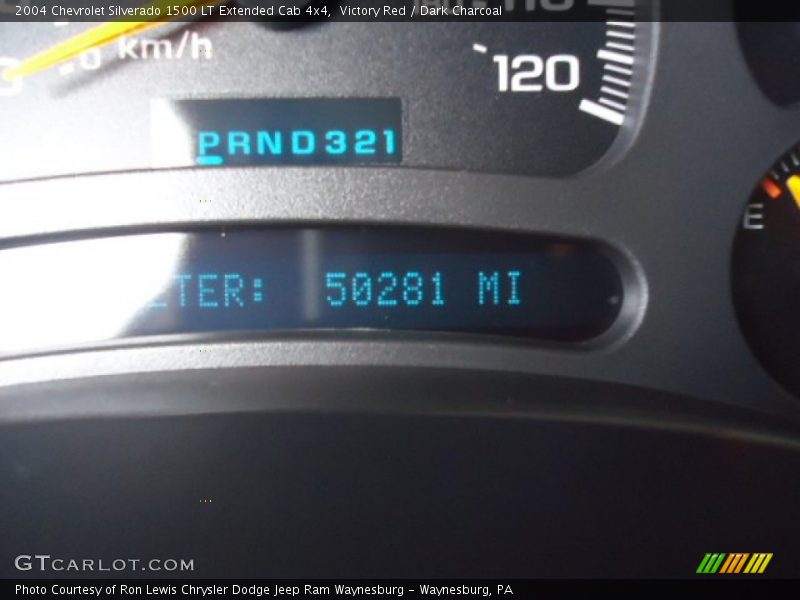 Victory Red / Dark Charcoal 2004 Chevrolet Silverado 1500 LT Extended Cab 4x4