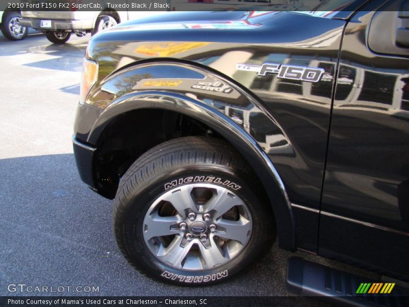 Tuxedo Black / Black 2010 Ford F150 FX2 SuperCab