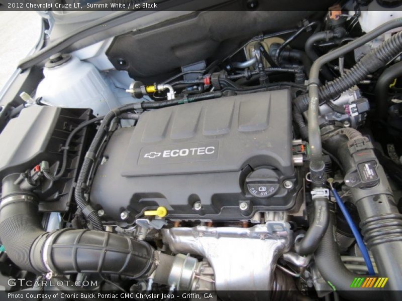 Summit White / Jet Black 2012 Chevrolet Cruze LT