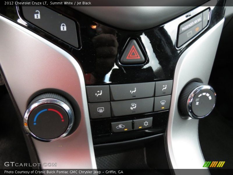 Summit White / Jet Black 2012 Chevrolet Cruze LT