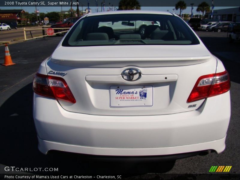 Super White / Ash 2008 Toyota Camry SE