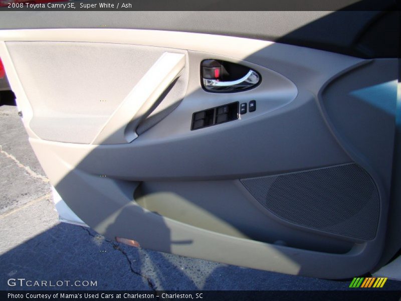 Super White / Ash 2008 Toyota Camry SE