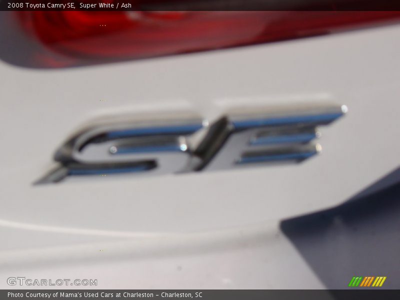 Super White / Ash 2008 Toyota Camry SE