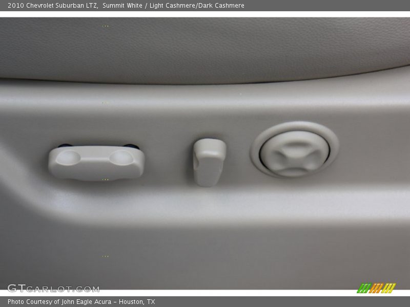Summit White / Light Cashmere/Dark Cashmere 2010 Chevrolet Suburban LTZ