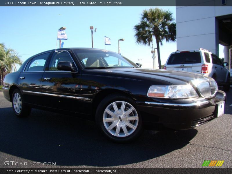 Black / Medium Light Stone 2011 Lincoln Town Car Signature Limited