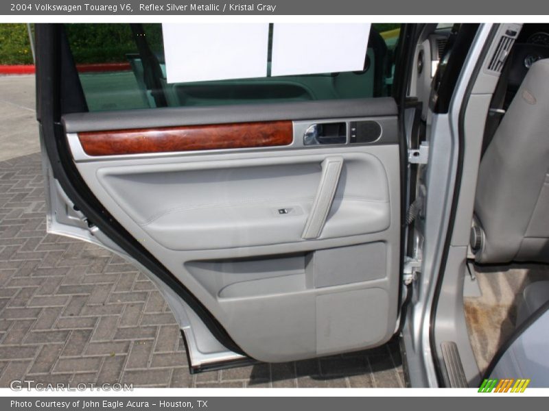 Reflex Silver Metallic / Kristal Gray 2004 Volkswagen Touareg V6