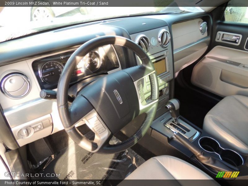 White Platinum Tri-Coat / Sand 2009 Lincoln MKZ Sedan