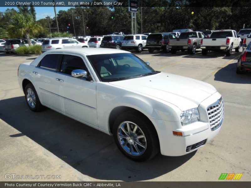Bright White / Dark Slate Gray 2010 Chrysler 300 Touring AWD