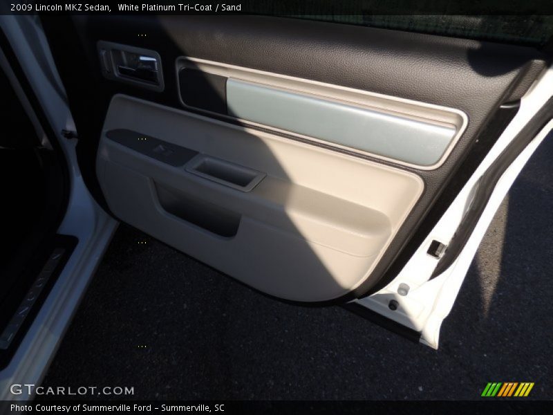 White Platinum Tri-Coat / Sand 2009 Lincoln MKZ Sedan