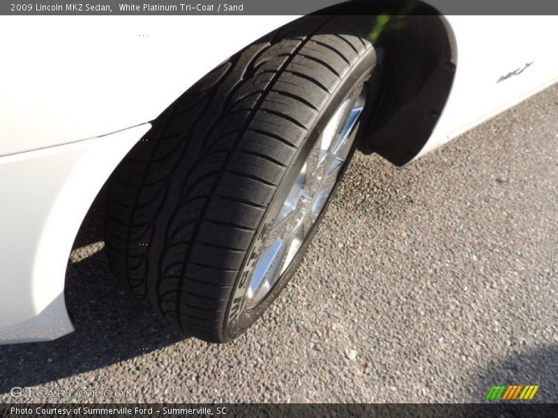 White Platinum Tri-Coat / Sand 2009 Lincoln MKZ Sedan