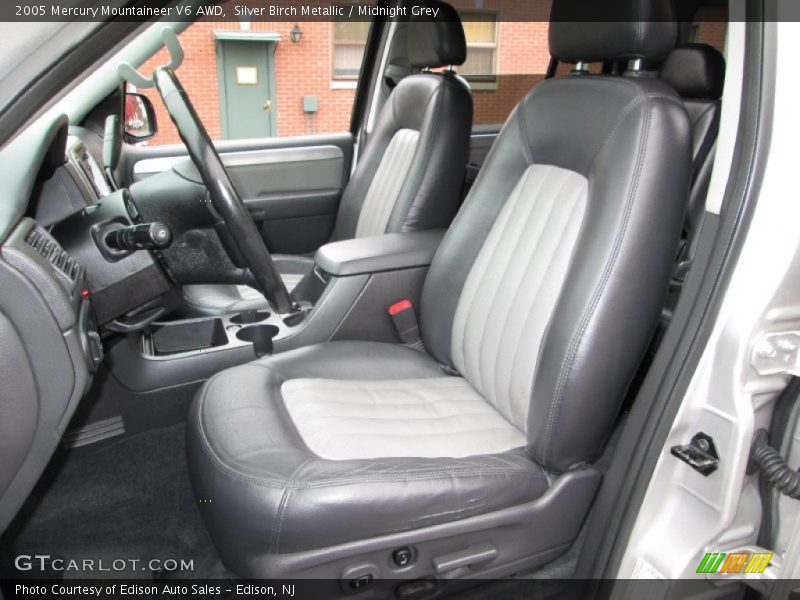  2005 Mountaineer V6 AWD Midnight Grey Interior