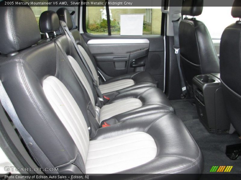 Rear Seat of 2005 Mountaineer V6 AWD