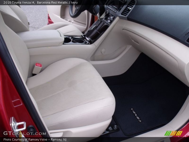 Barcelona Red Metallic / Ivory 2010 Toyota Venza I4