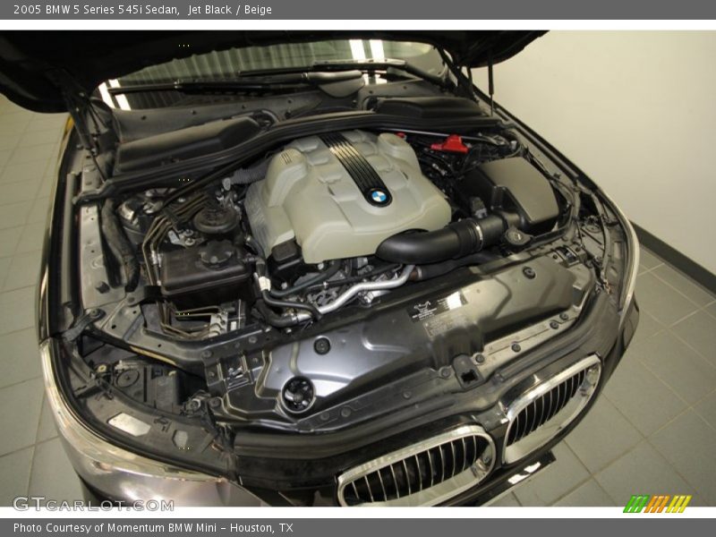 Jet Black / Beige 2005 BMW 5 Series 545i Sedan