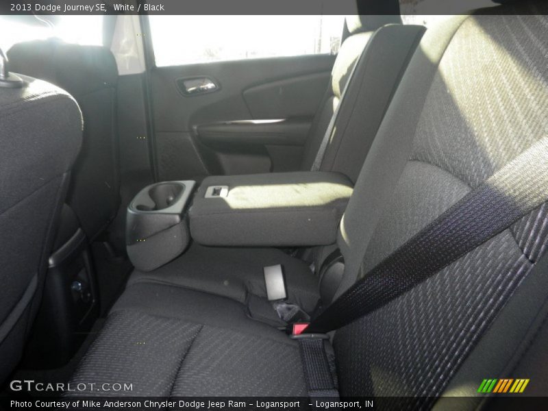 White / Black 2013 Dodge Journey SE