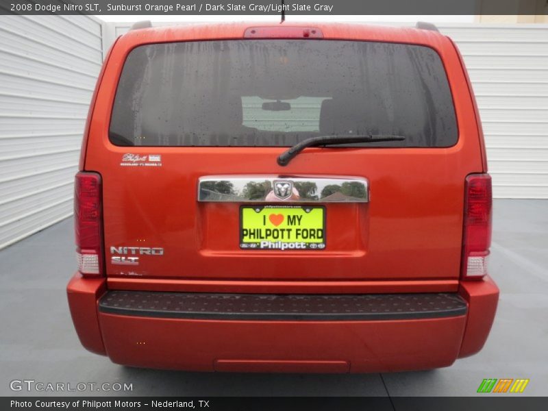 Sunburst Orange Pearl / Dark Slate Gray/Light Slate Gray 2008 Dodge Nitro SLT