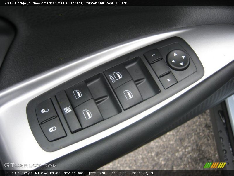 Winter Chill Pearl / Black 2013 Dodge Journey American Value Package