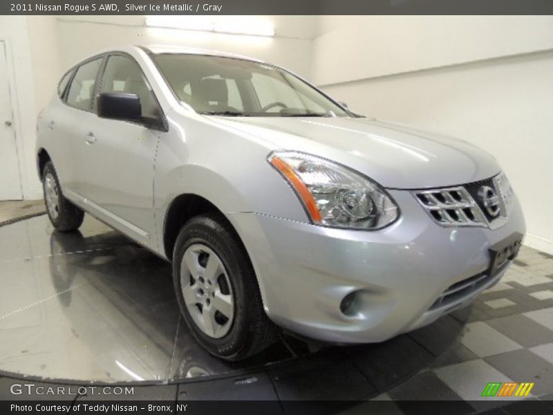 Silver Ice Metallic / Gray 2011 Nissan Rogue S AWD