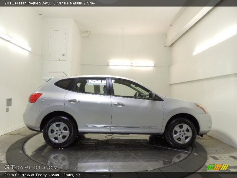 Silver Ice Metallic / Gray 2011 Nissan Rogue S AWD