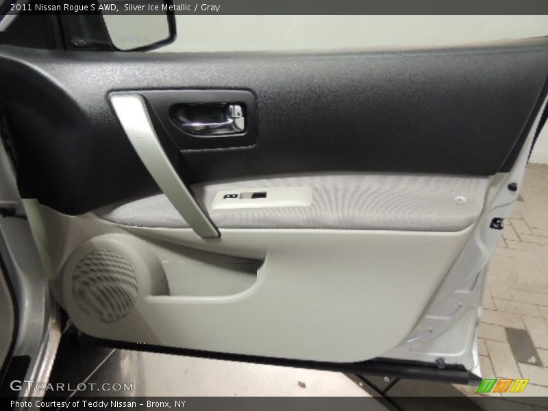 Silver Ice Metallic / Gray 2011 Nissan Rogue S AWD