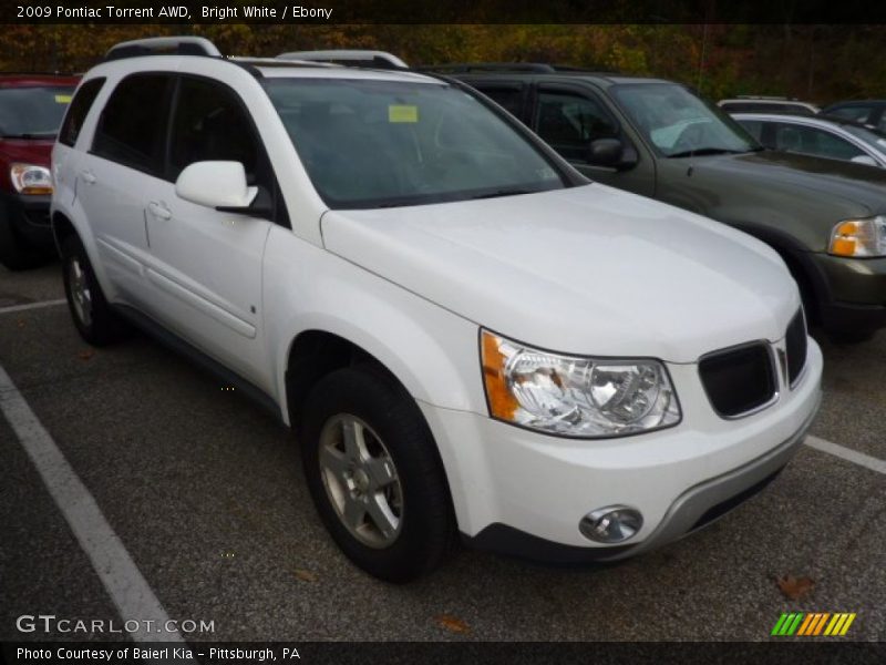 Bright White / Ebony 2009 Pontiac Torrent AWD