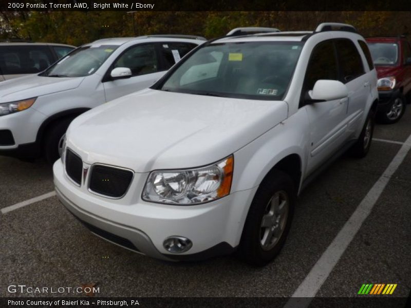 Bright White / Ebony 2009 Pontiac Torrent AWD